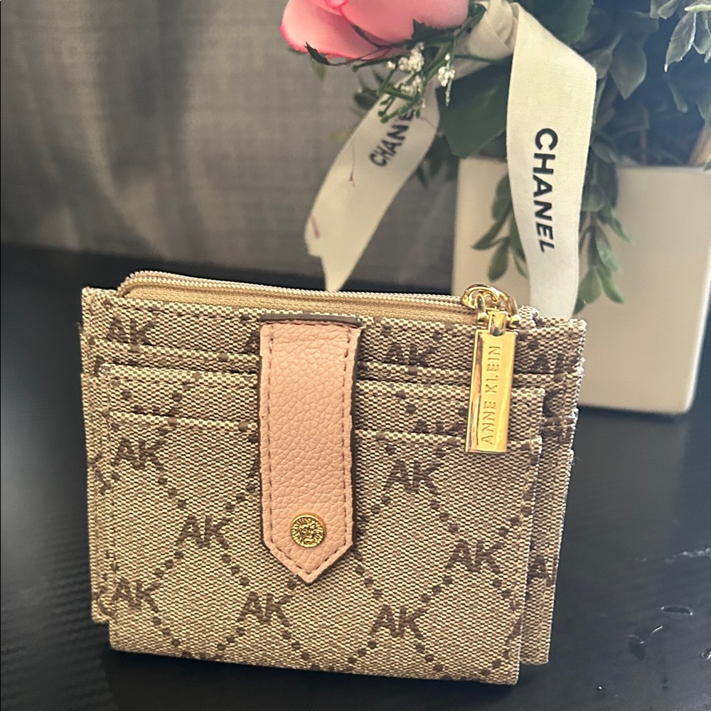 NWOT Anne Klein Beige Monogram Card Wallet with Pink Accent